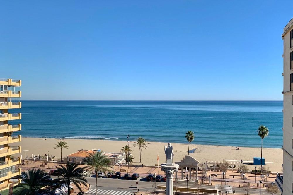 Apartamento Luxury Penthouse, Sea Views, 50M From The Beach! Fuengirola Exterior foto