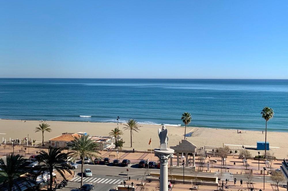 Apartamento Luxury Penthouse, Sea Views, 50M From The Beach! Fuengirola Exterior foto